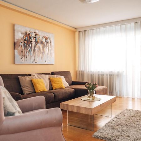 Crown Central Three Bedroom Apartment Belgrad Dış mekan fotoğraf