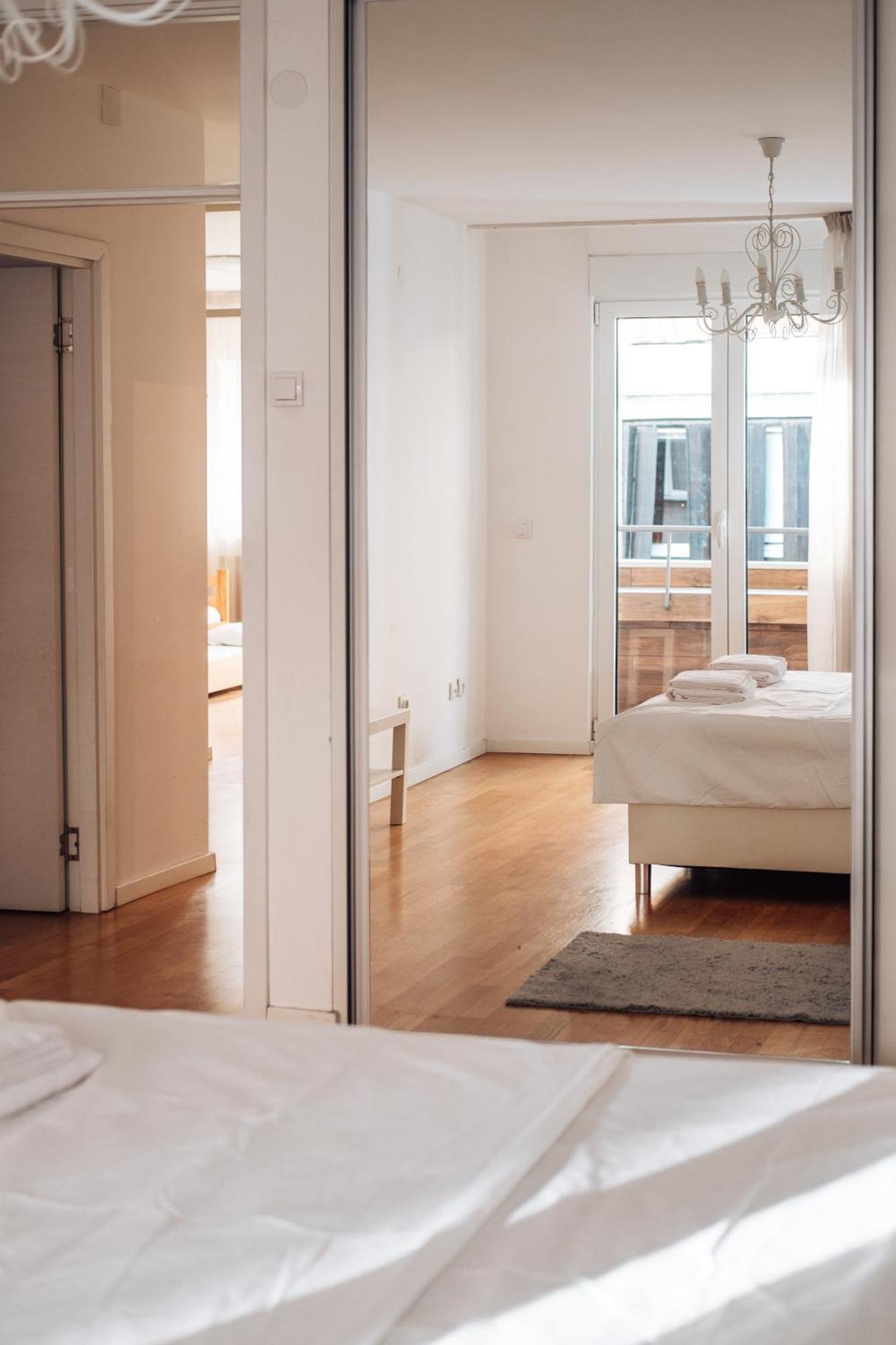 Crown Central Three Bedroom Apartment Belgrad Dış mekan fotoğraf