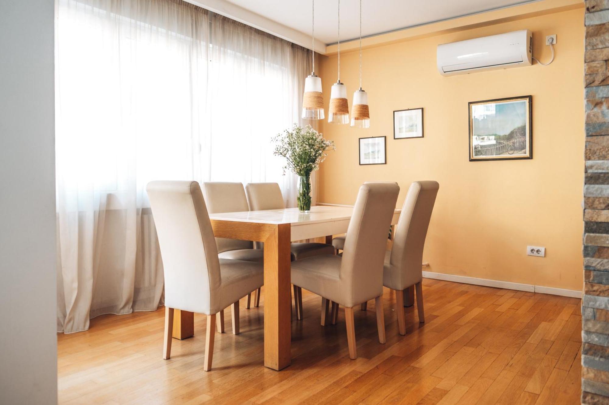 Crown Central Three Bedroom Apartment Belgrad Dış mekan fotoğraf